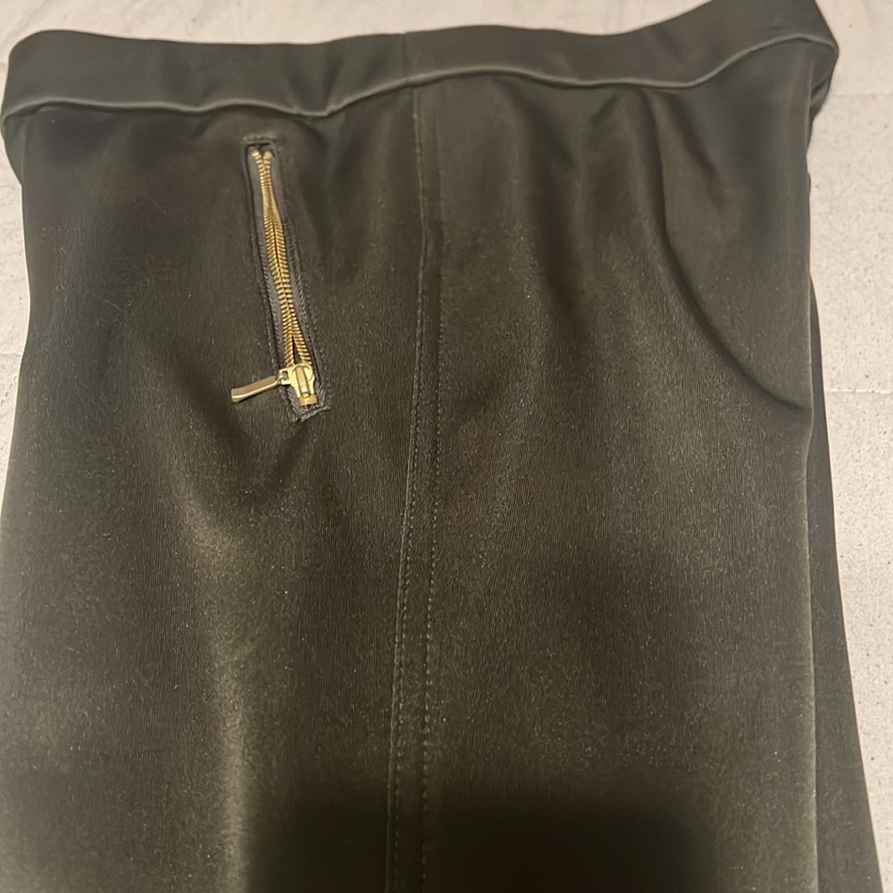 Modish one pants - Picture 2 of 4